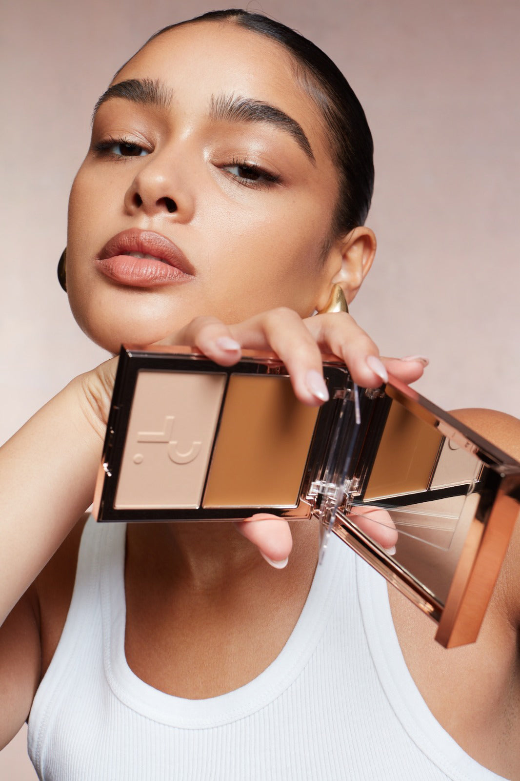Foundation vs Concealer: When & How To Use Each Product