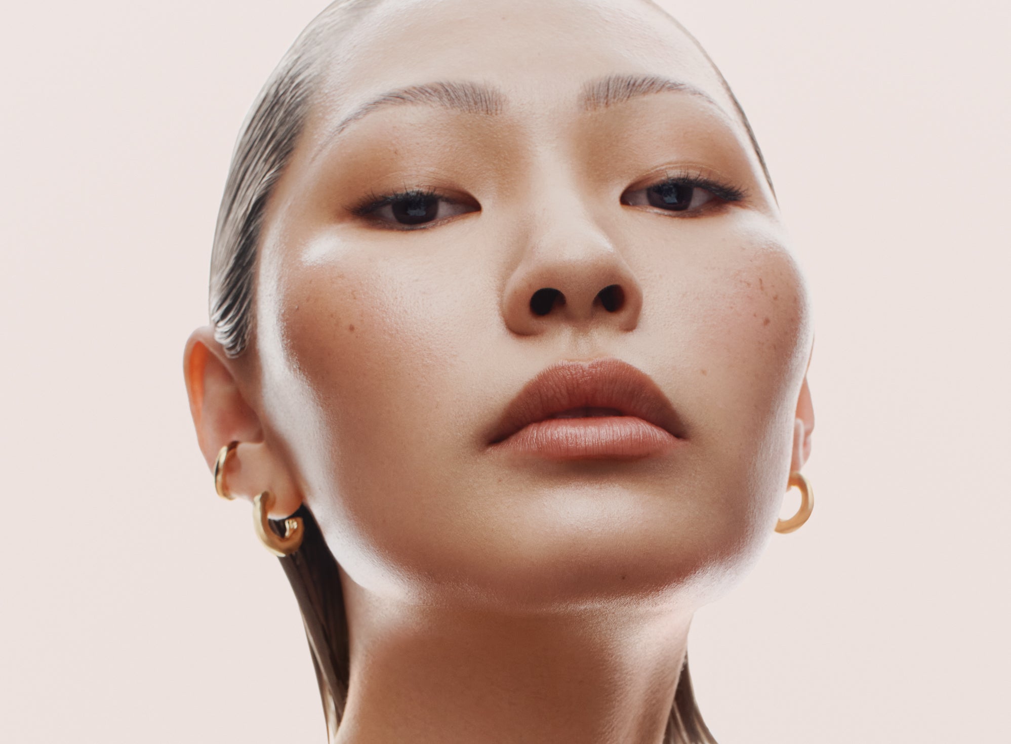 Dewy vs. Matte Foundation: How To Choose The Right Finish For Your Skin Type