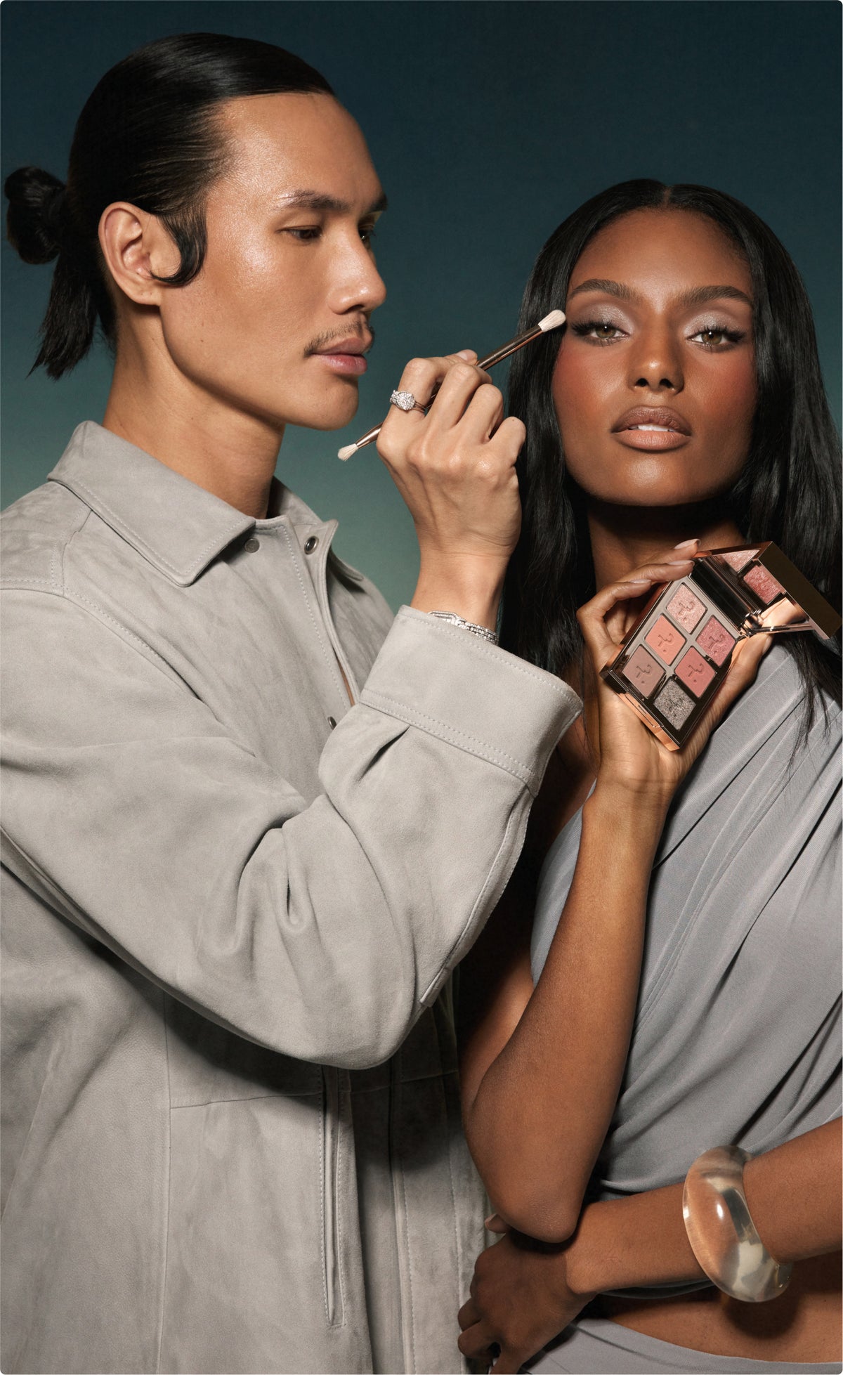 Makeup Tools & Brushes